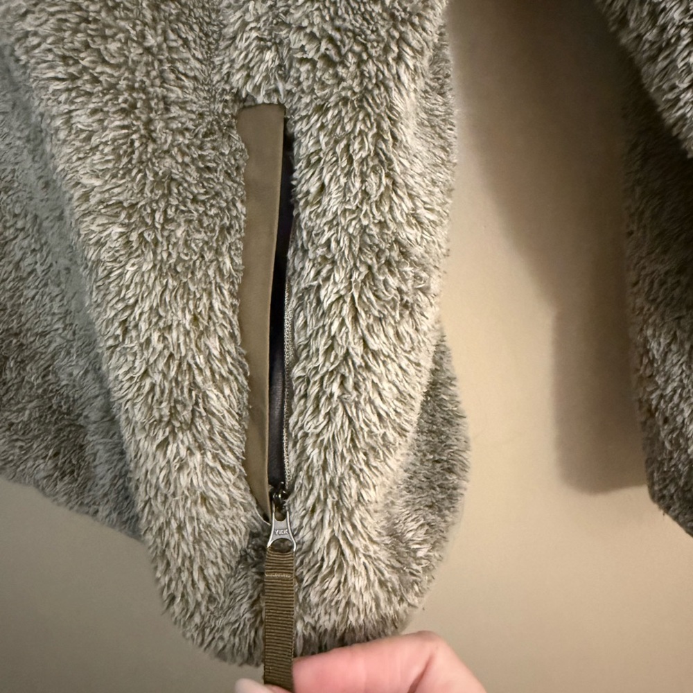 Hi-Pile Fleece Pullover - LL Bean - Picture 6 of 7